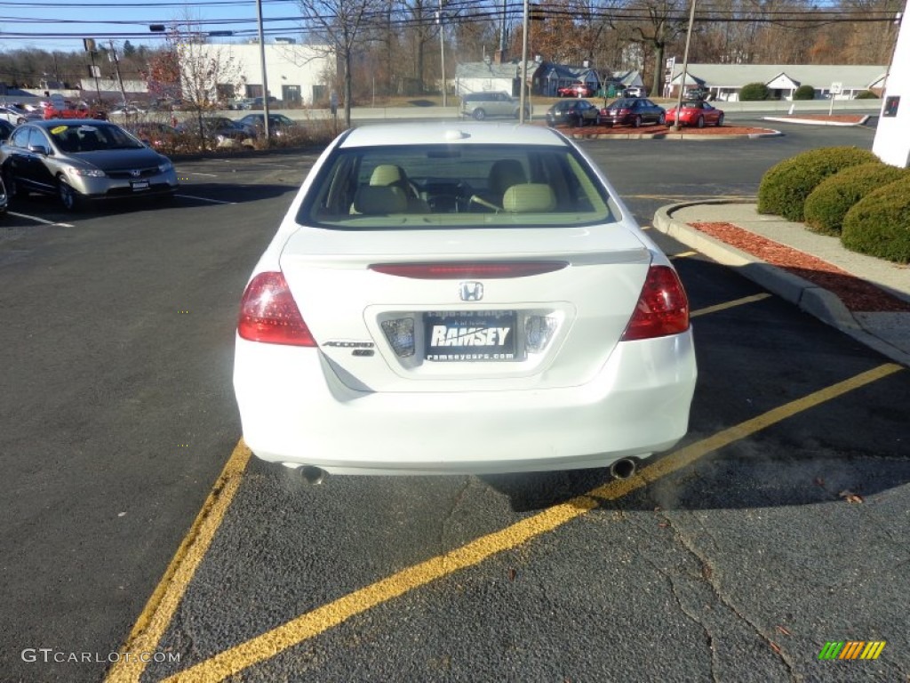 2007 Accord EX-L V6 Sedan - Taffeta White / Ivory photo #6