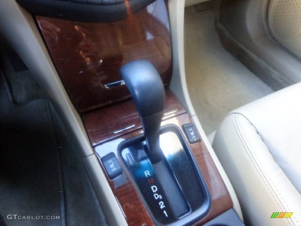 2007 Accord EX-L V6 Sedan - Taffeta White / Ivory photo #31