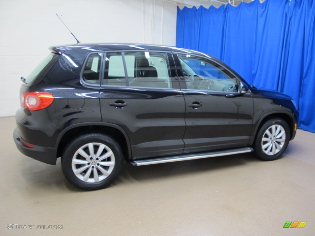 2011 Tiguan S - Deep Black Metallic / Charcoal photo #10