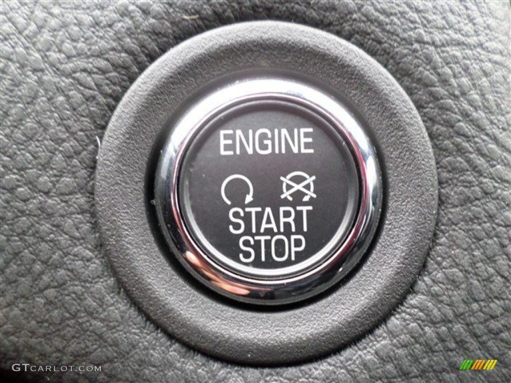 2014 Ford Taurus SHO AWD Controls Photos