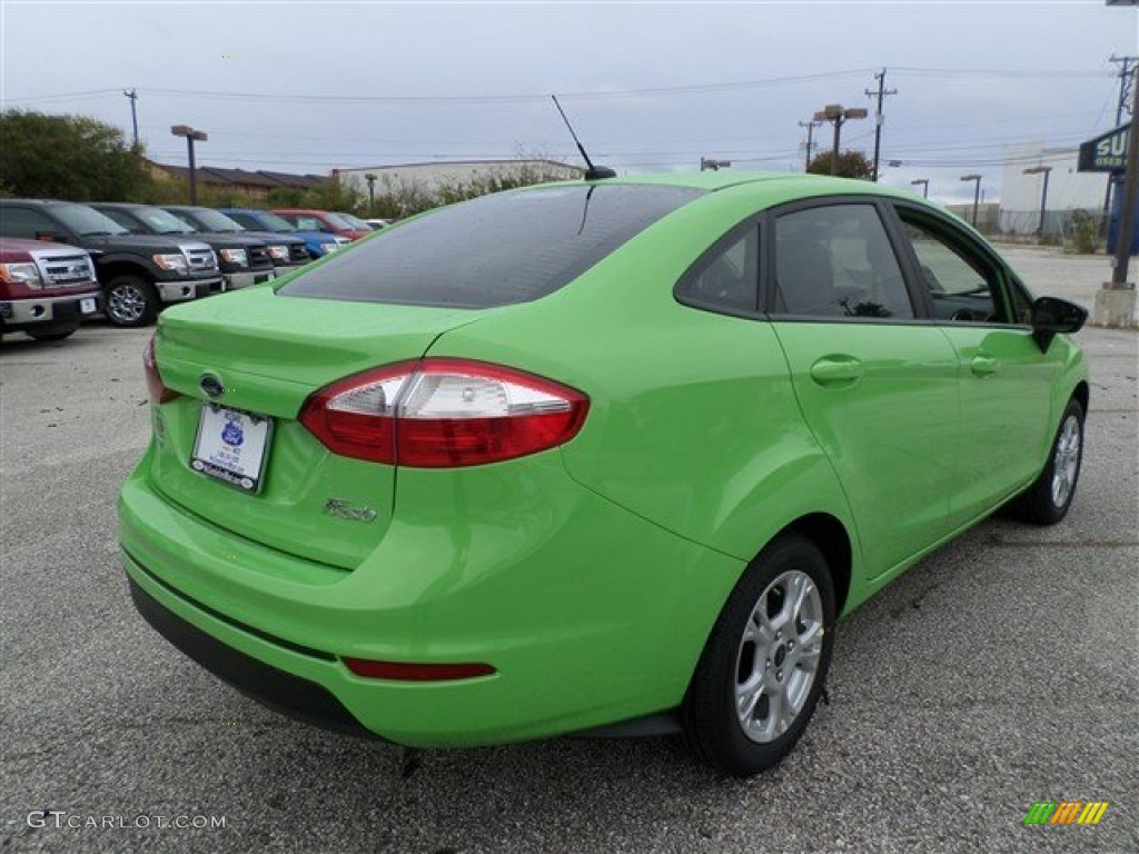 2014 Fiesta SE Sedan - Green Envy / Charcoal Black photo #5