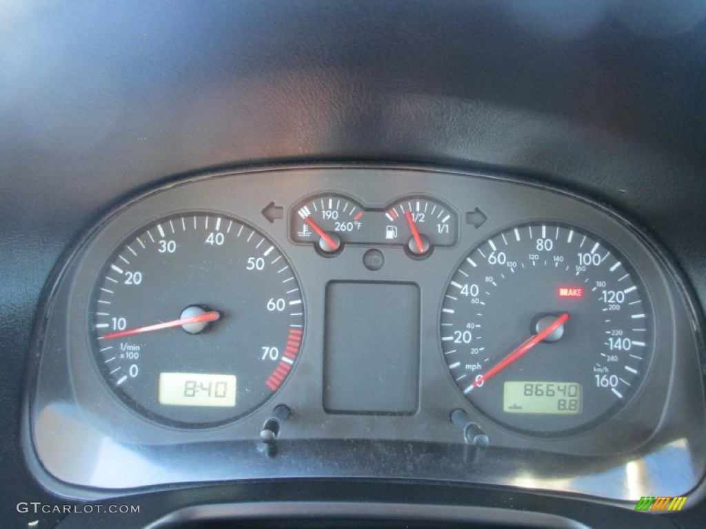2003 Volkswagen Golf GL 4 Door Gauges Photos
