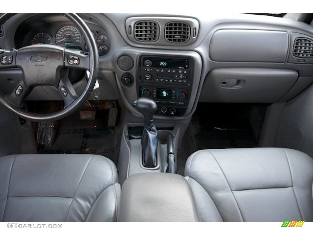 2002 TrailBlazer LS - Onyx Black / Light Pewter photo #5