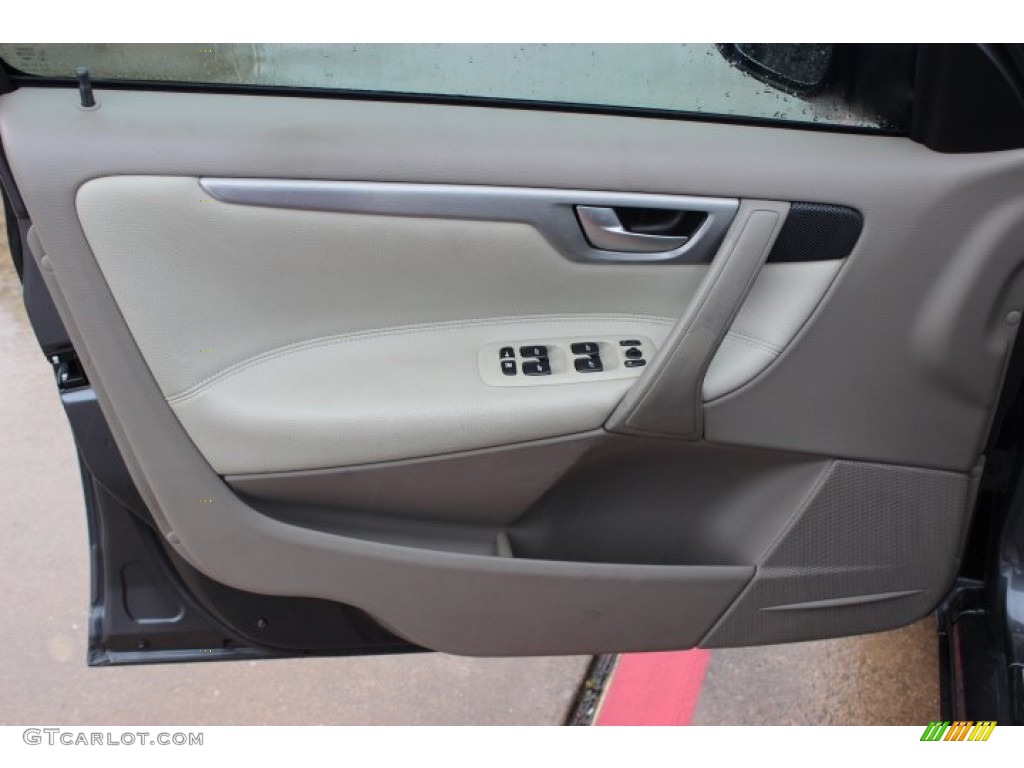 2007 Volvo S60 T5 Door Panel Photos