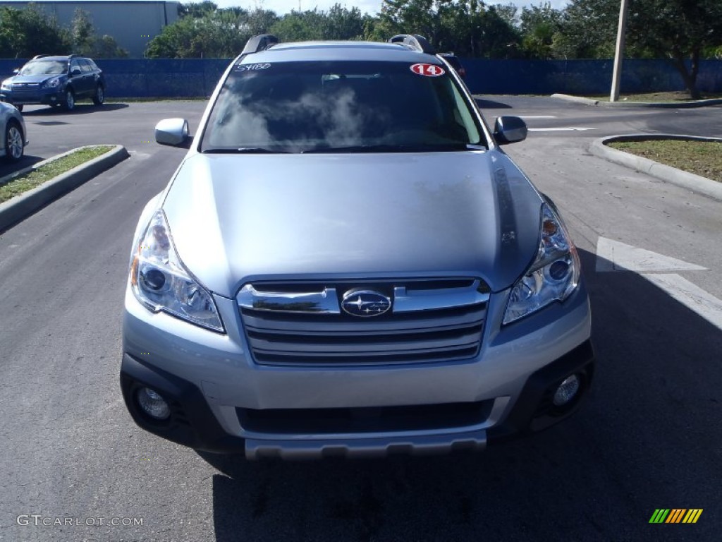 2014 Outback 2.5i Limited - Ice Silver Metallic / Black photo #2