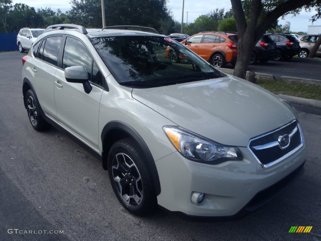 2014 XV Crosstrek 2.0i Premium - Desert Khaki / Black photo #1