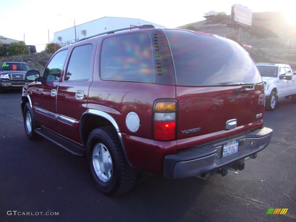 2004 Yukon SLE 4x4 - Sport Red Metallic / Neutral/Shale photo #5