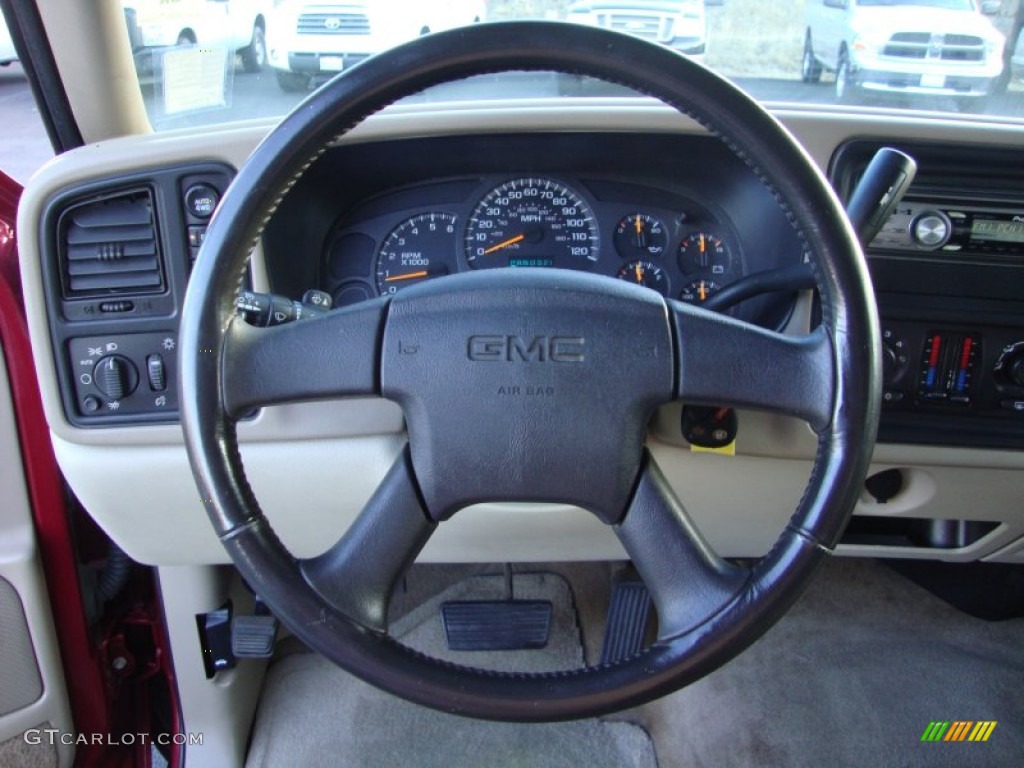 2004 Yukon SLE 4x4 - Sport Red Metallic / Neutral/Shale photo #13