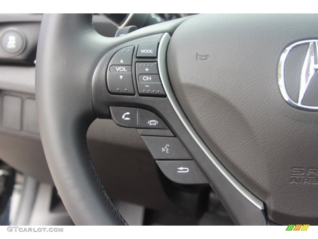 2014 Acura ILX 2.0L Controls Photos