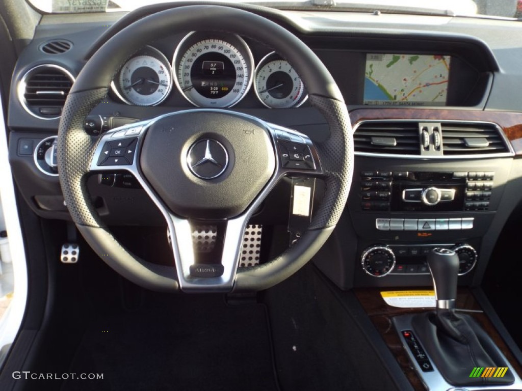 2014 Mercedes-Benz C 350 Sport Dashboard Photos