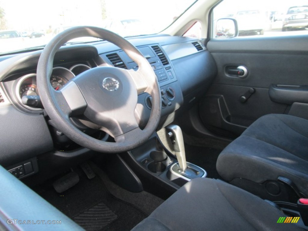 2008 Versa 1.8 S Hatchback - Magnetic Gray / Charcoal photo #10