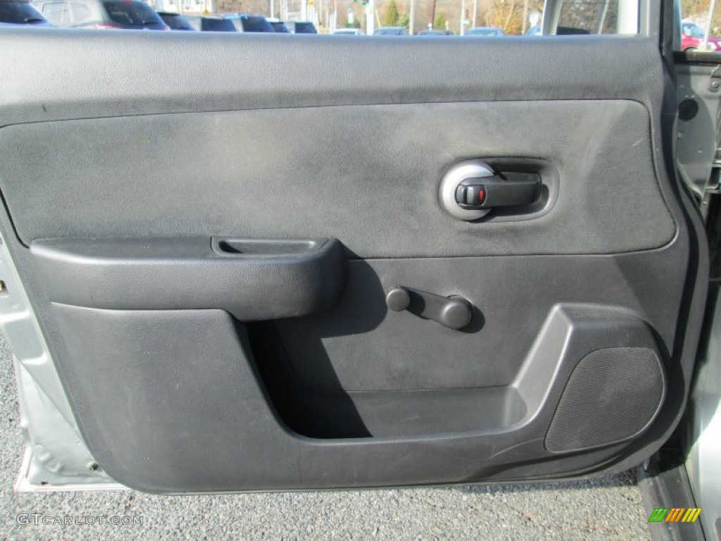 2008 Versa 1.8 S Hatchback - Magnetic Gray / Charcoal photo #12
