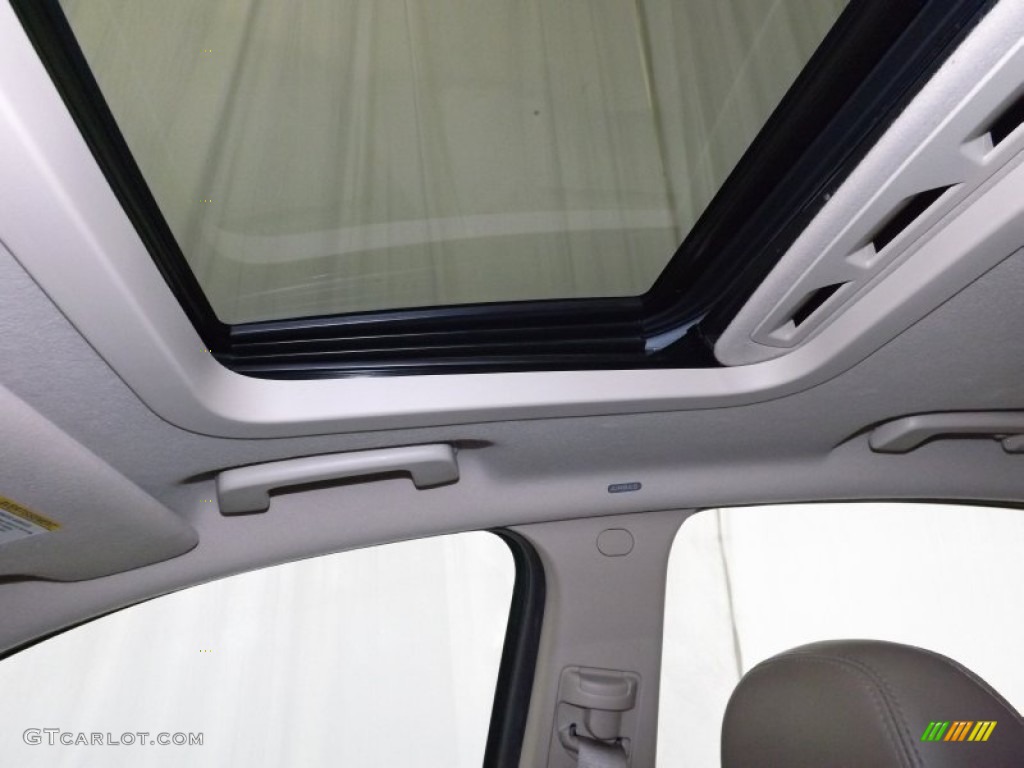 2005 Montego Premier AWD - Light Tundra Metallic / Pebble photo #15