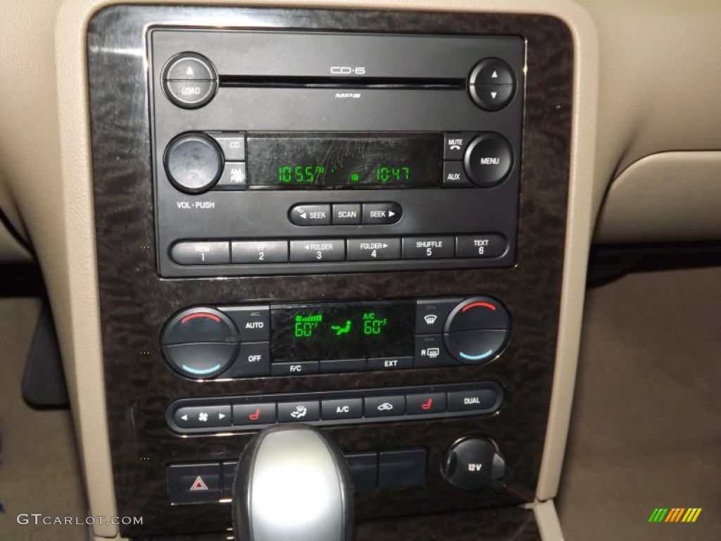 2005 Montego Premier AWD - Light Tundra Metallic / Pebble photo #17