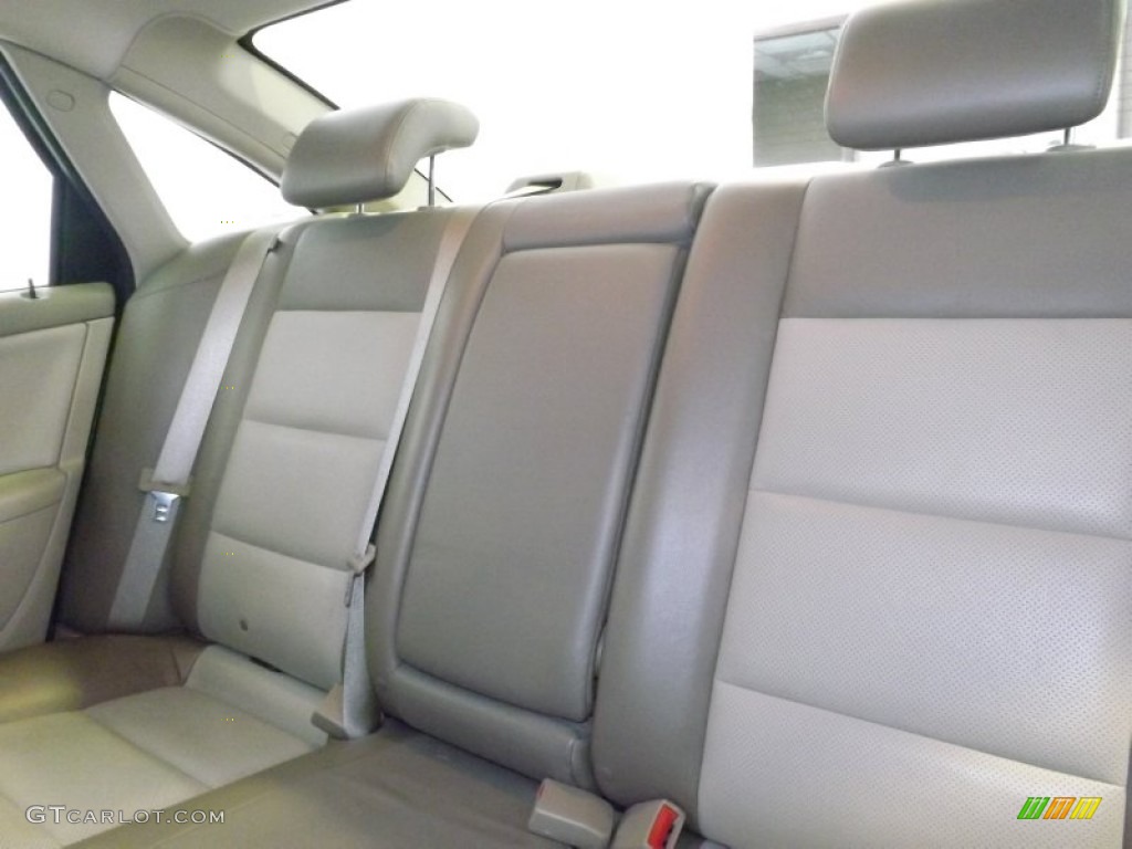 2005 Montego Premier AWD - Light Tundra Metallic / Pebble photo #25