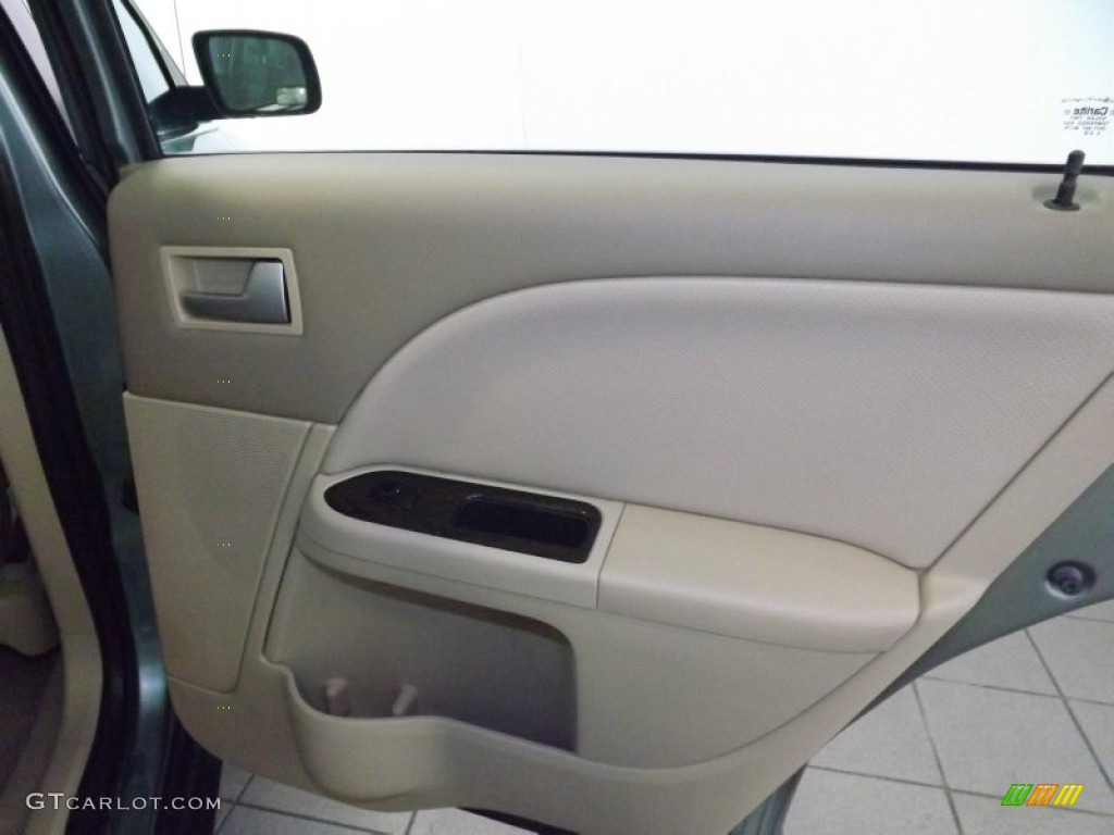 2005 Montego Premier AWD - Light Tundra Metallic / Pebble photo #27