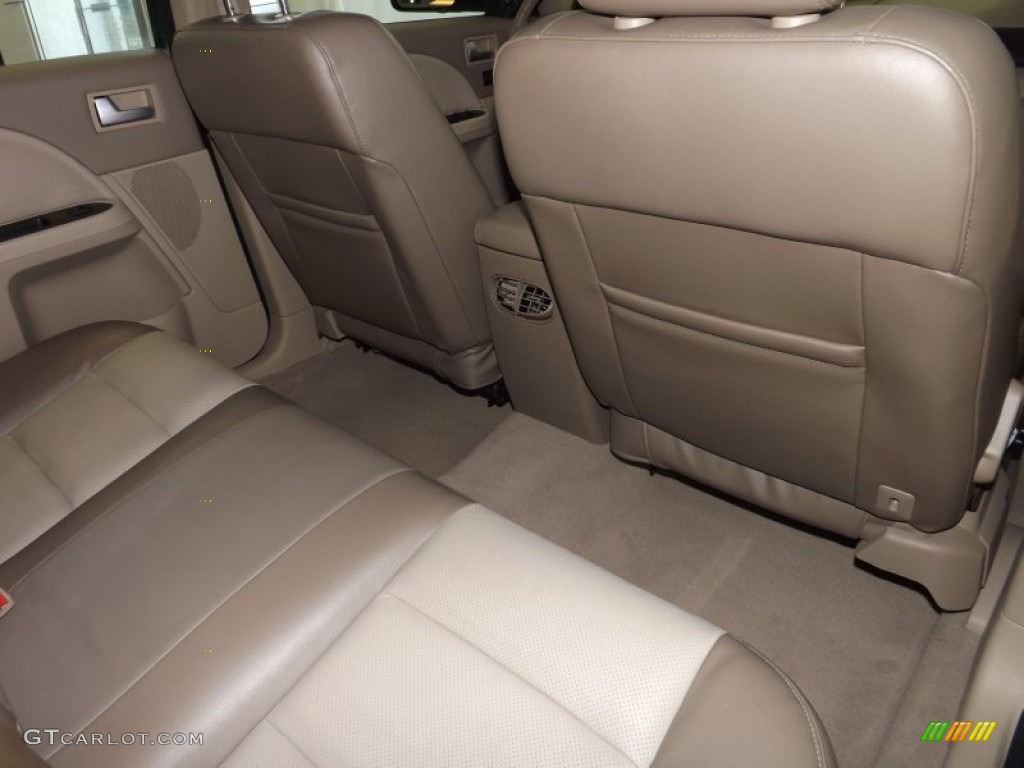 2005 Montego Premier AWD - Light Tundra Metallic / Pebble photo #28
