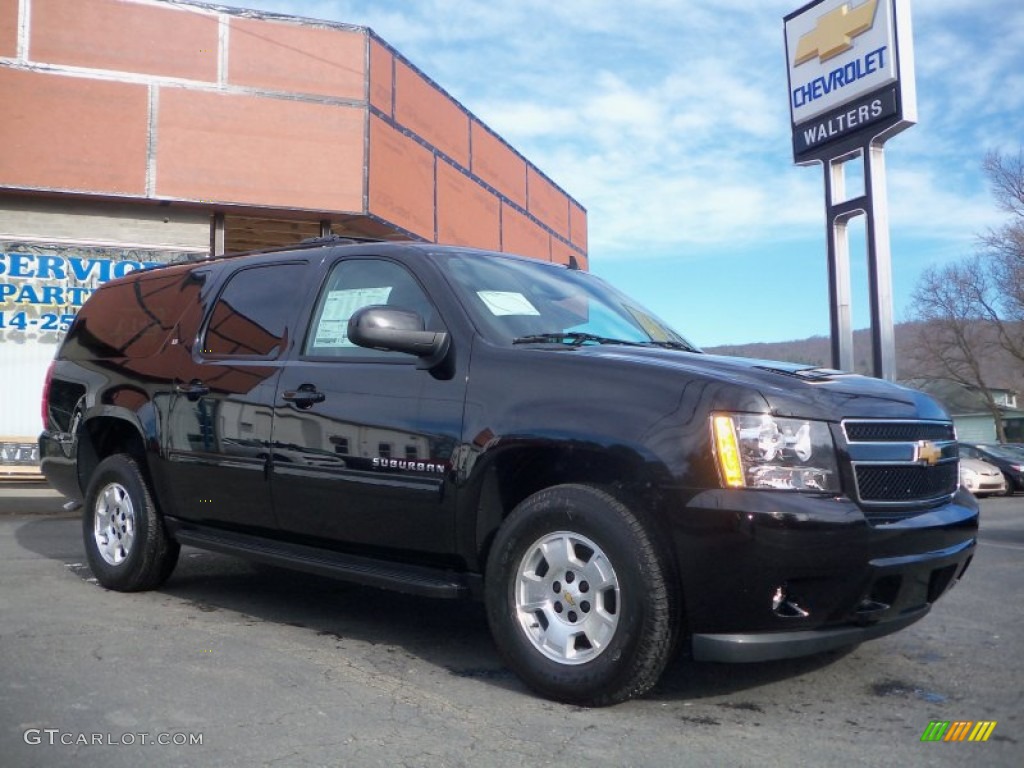 2014 Suburban LT 4x4 - Black / Ebony photo #3