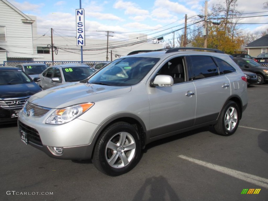 2010 Veracruz Limited AWD - Liquid Silver / Black photo #3