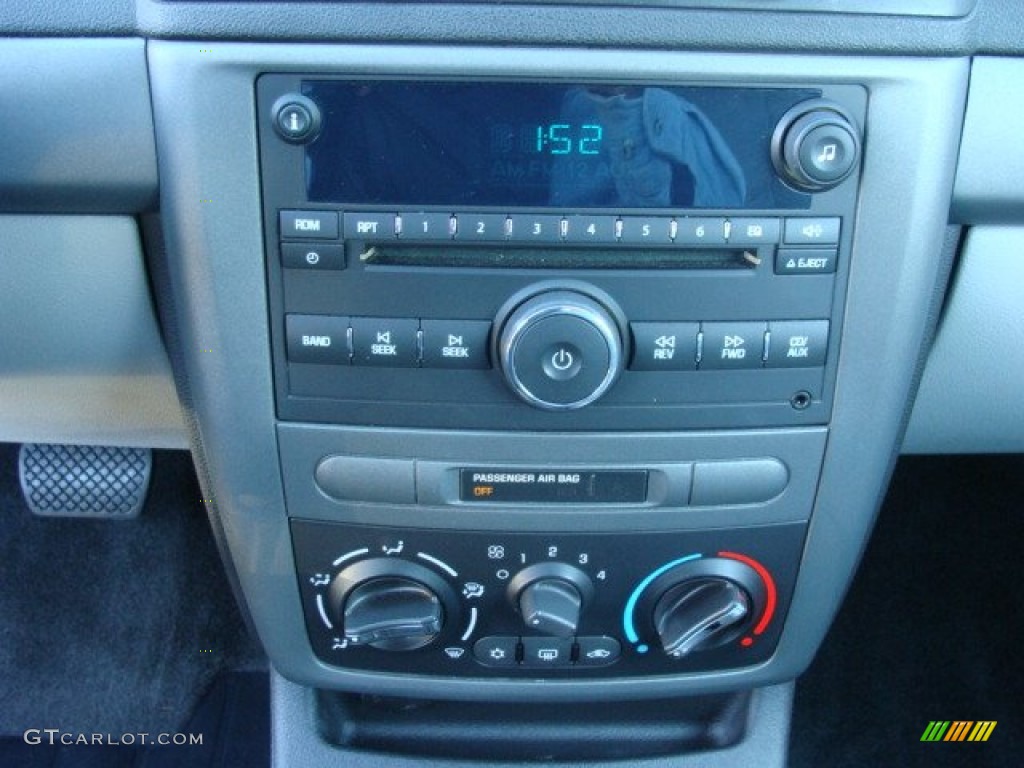 2007 Chevrolet Cobalt LS Coupe Controls Photos