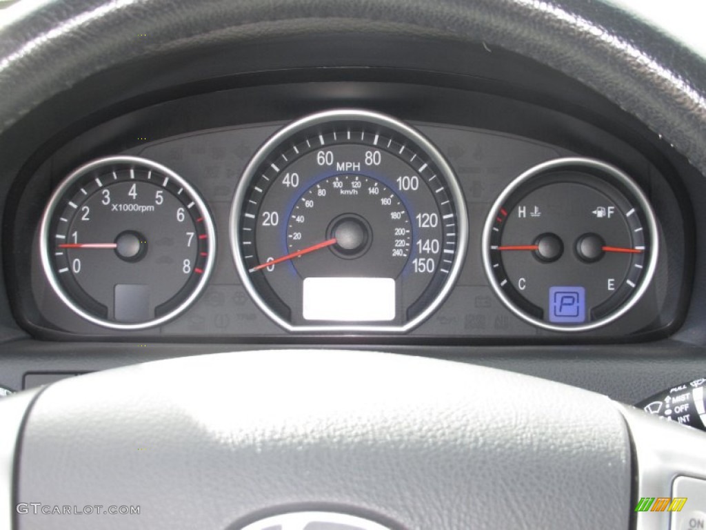 2010 Veracruz Limited AWD - Liquid Silver / Black photo #25