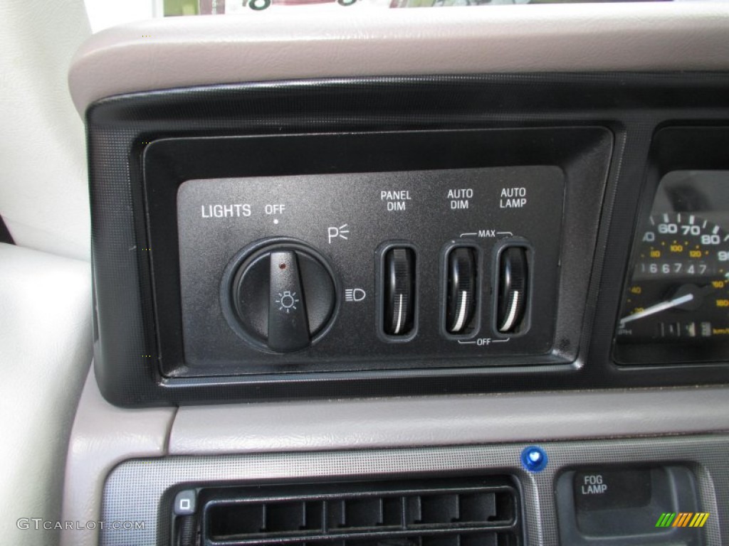 1992 Lincoln Mark VII LSC Controls Photo #88271849