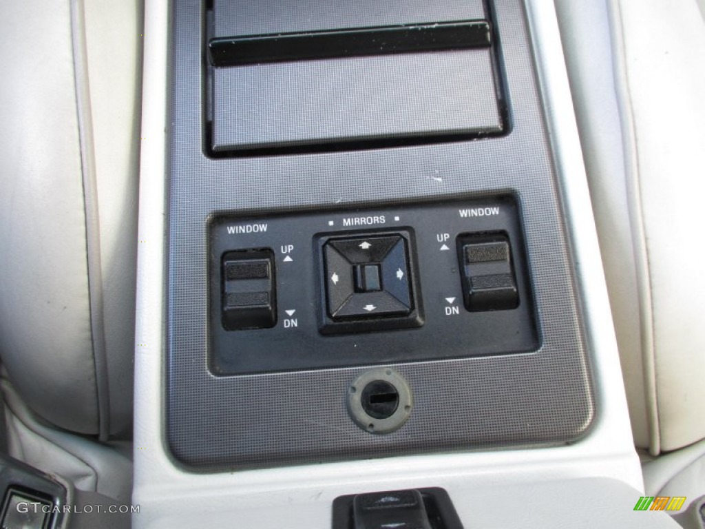1992 Lincoln Mark VII LSC Controls Photo #88271927