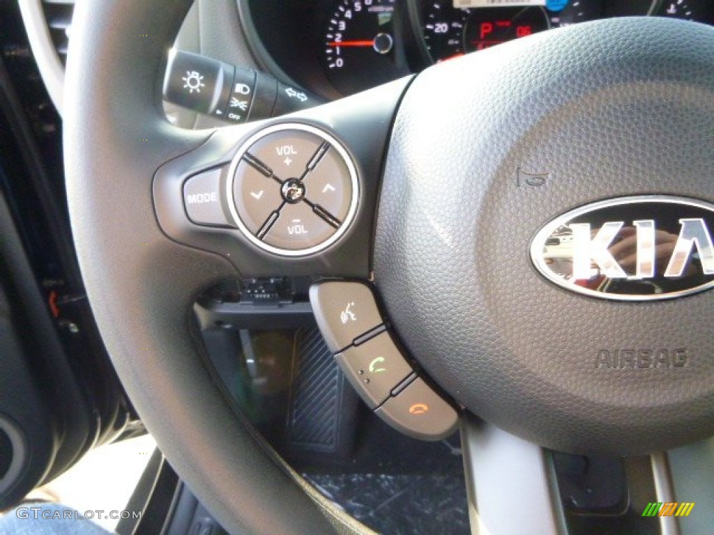 2014 Kia Soul 1.6 Controls Photo #88275443