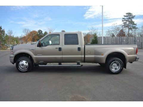 2007 Ford F350 Super Duty XLT Crew Cab 4x4 Dually Data, Info and Specs