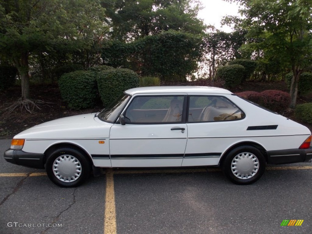 1993 900 S Coupe - Cirrus White / Beige photo #4