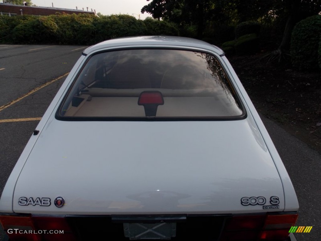 1993 900 S Coupe - Cirrus White / Beige photo #7