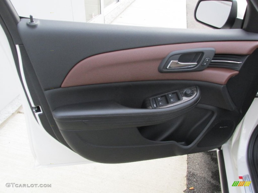 2014 Chevrolet Malibu LTZ Cocoa/Light Neutral Door Panel Photo #88282337