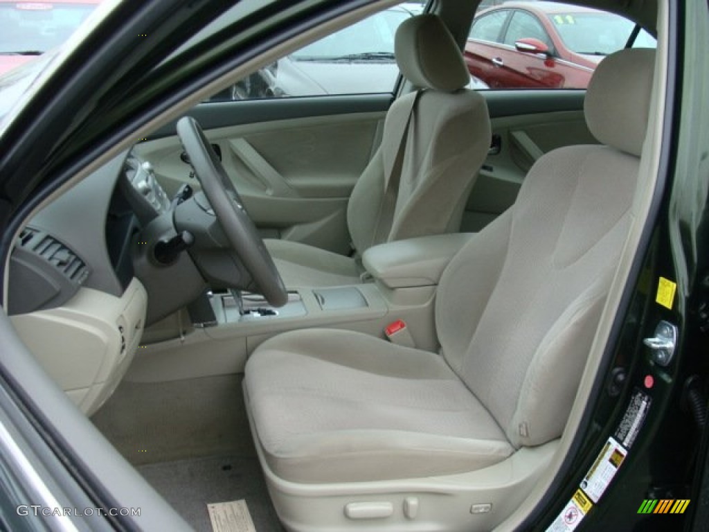 2011 Camry LE - Spruce Green Mica / Bisque photo #8