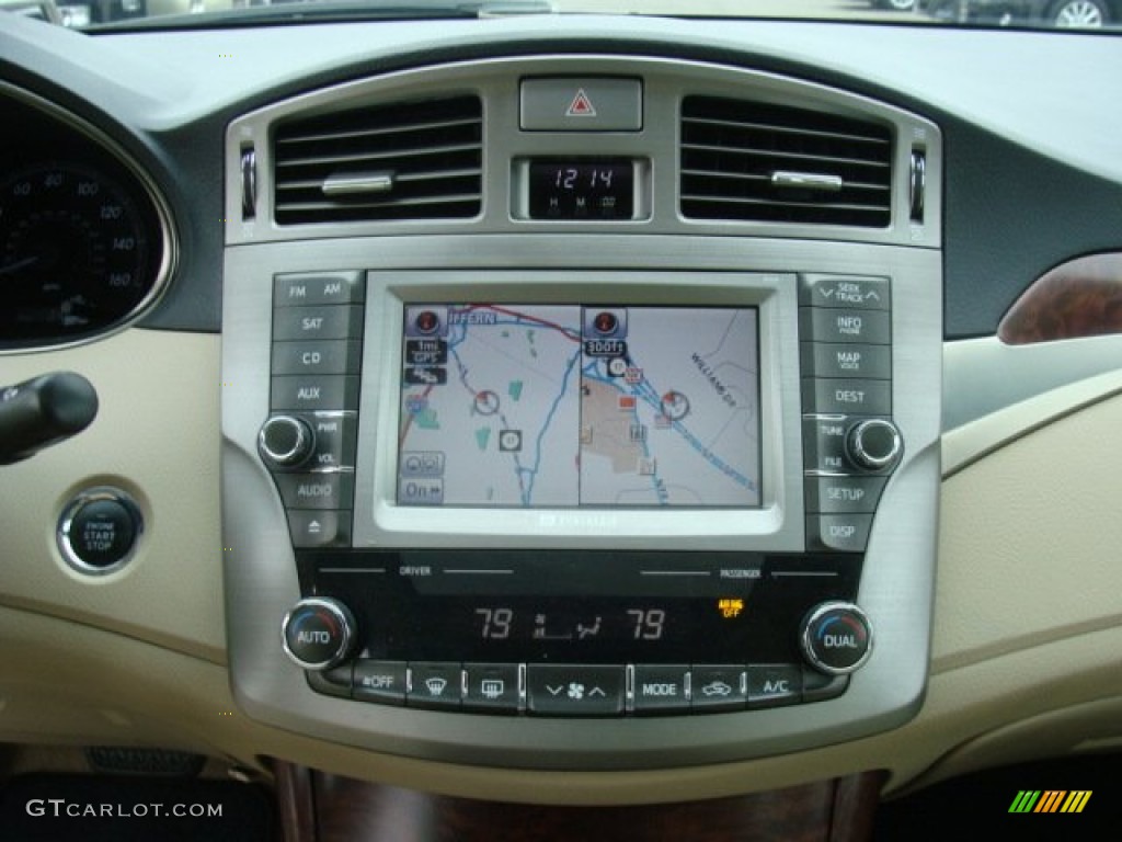 2011 Toyota Avalon Limited Navigation Photos