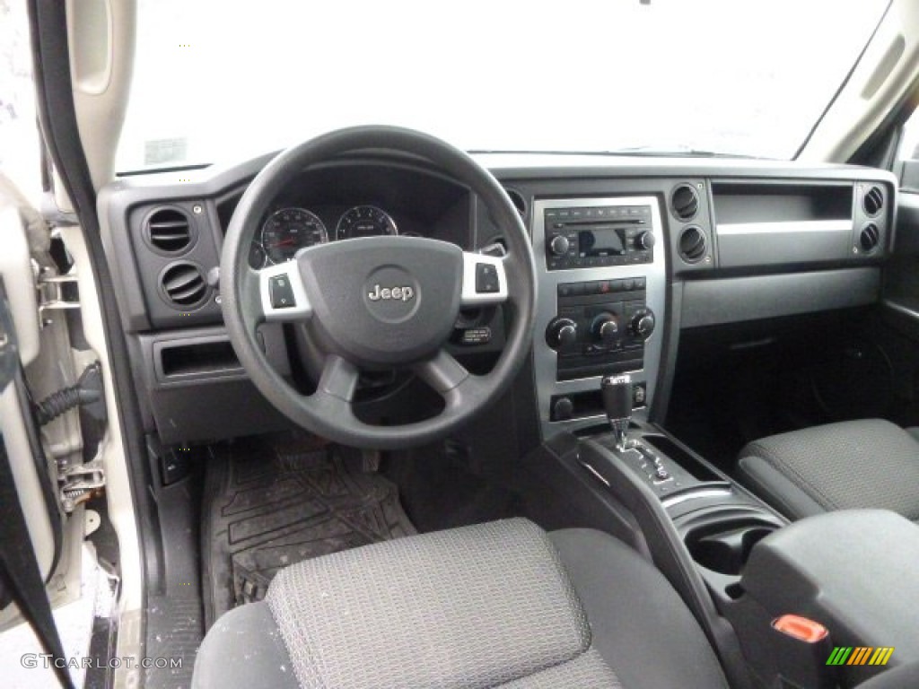 2008 Commander Sport 4x4 - Light Graystone Pearl / Dark Slate Gray photo #12
