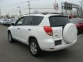 Super White - RAV4 4WD Photo No. 4