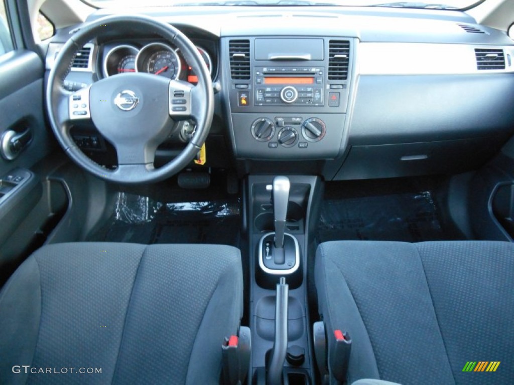 2012 Versa 1.8 S Hatchback - Magnetic Gray Metallic / Charcoal photo #9