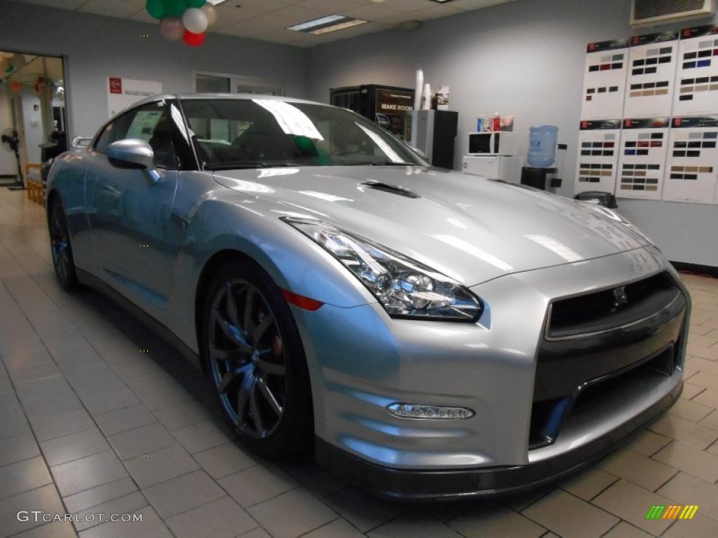 2014 GT-R Premium - Super Silver / Black Leather/Synthetic Suede photo #1