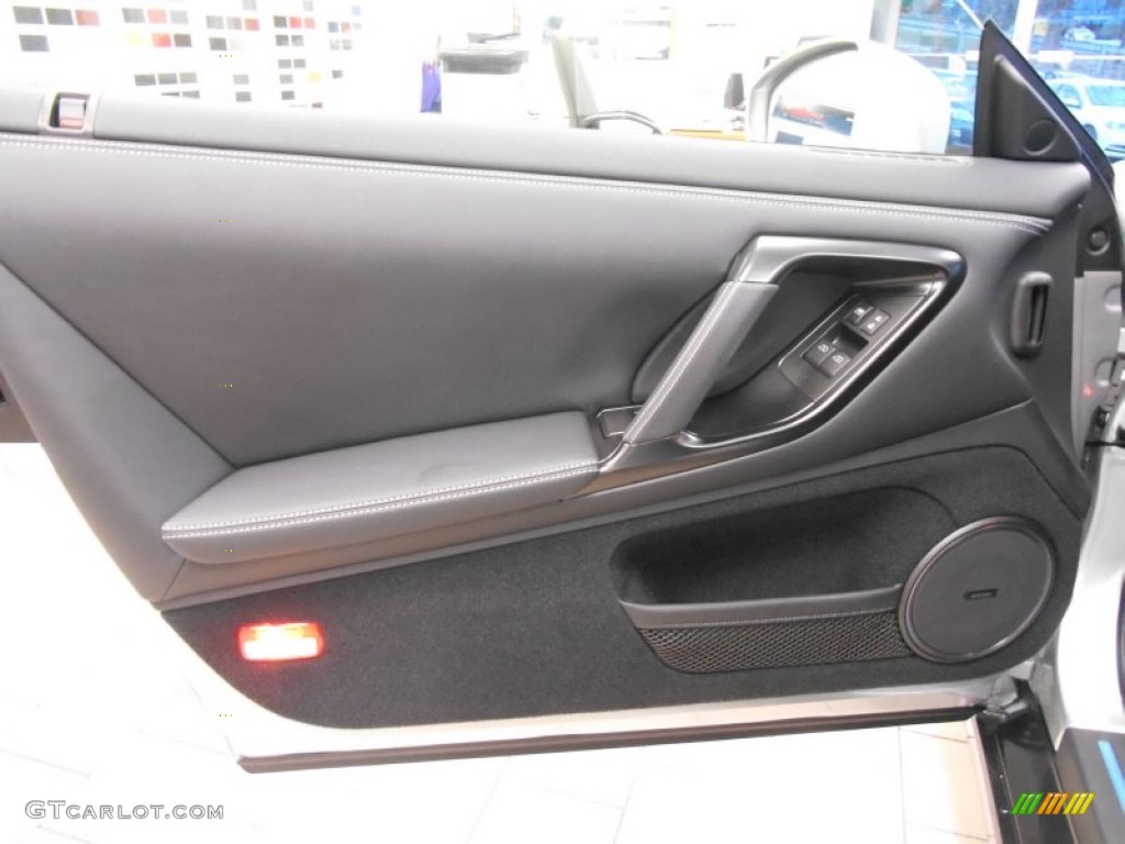 2014 Nissan GT-R Premium Black Leather/Synthetic Suede Door Panel Photo #88291296
