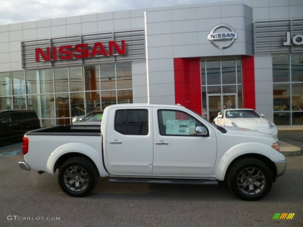 Glacier White 2014 Nissan Frontier SL Crew Cab 4x4 Exterior Photo #88291425