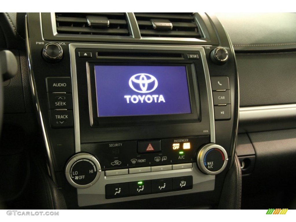 2013 Camry SE - Classic Silver Metallic / Black photo #8