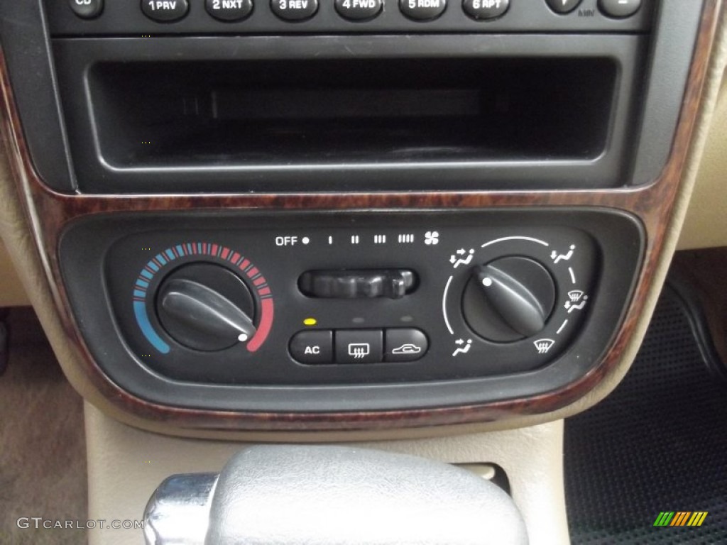 2000 L Series LS1 Sedan - Medium Gold / Medium Tan photo #27