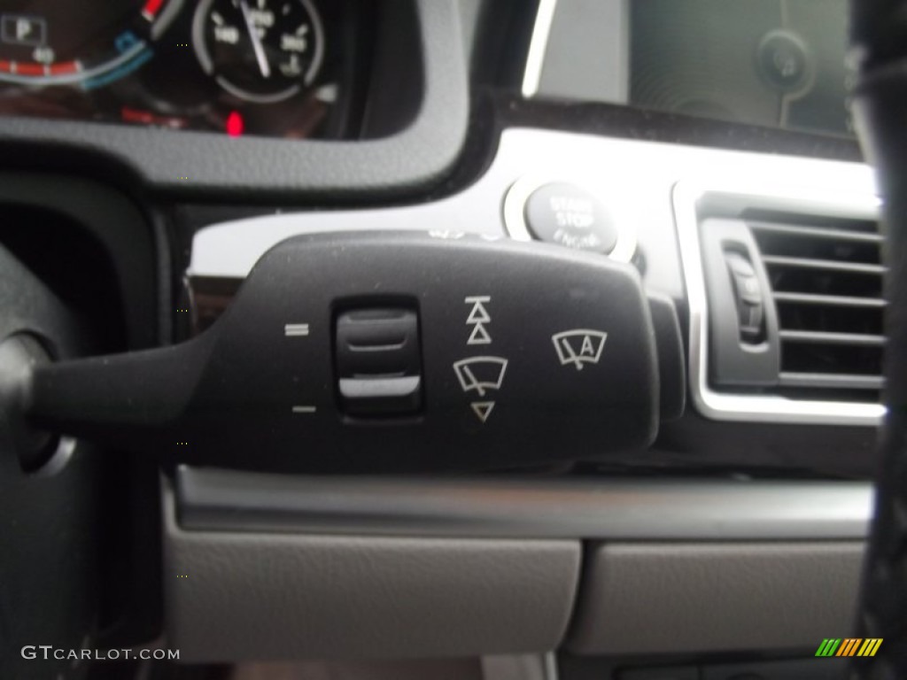 2011 BMW 5 Series 550i xDrive Gran Turismo Controls Photo #88297326