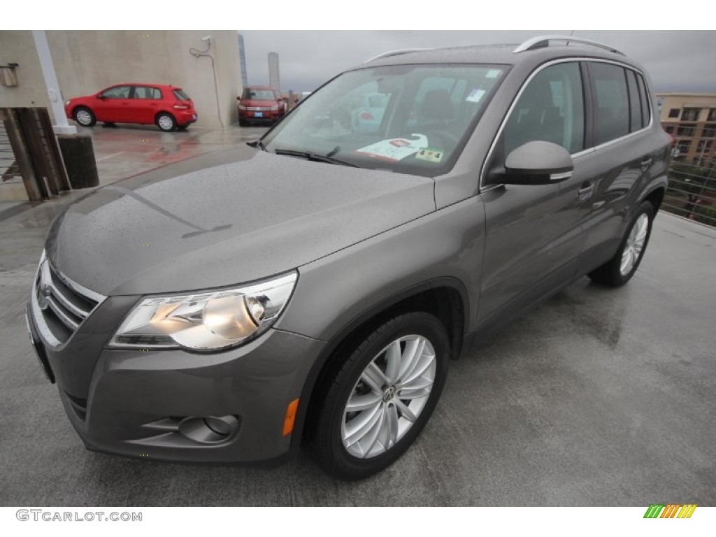 Alpine Grey Metallic 2009 Volkswagen Tiguan SE Exterior Photo #88300698