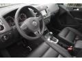 Deep Black Metallic - Tiguan SE Photo No. 14