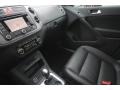 Deep Black Metallic - Tiguan SE Photo No. 17
