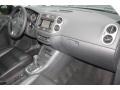 Deep Black Metallic - Tiguan SE Photo No. 43