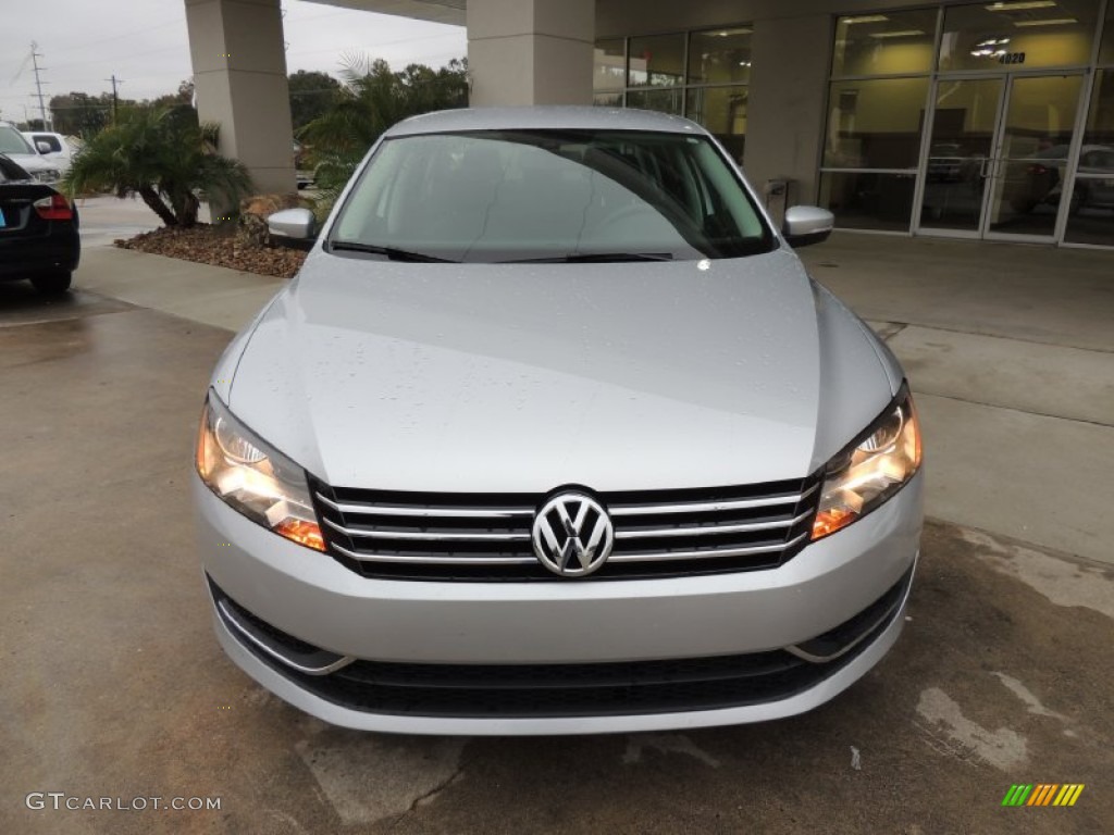 Reflex Silver Metallic 2012 Volkswagen Passat 2.5L S Exterior Photo #88302147