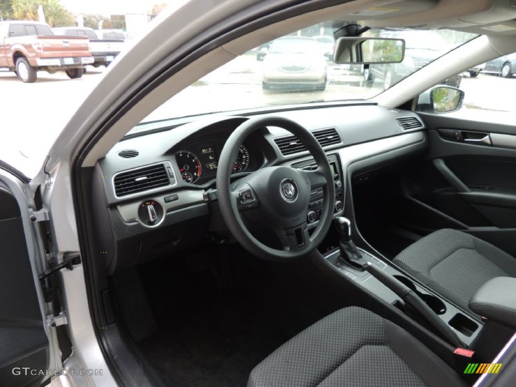 Titan Black Interior 2012 Volkswagen Passat 2.5L S Photo #88302321