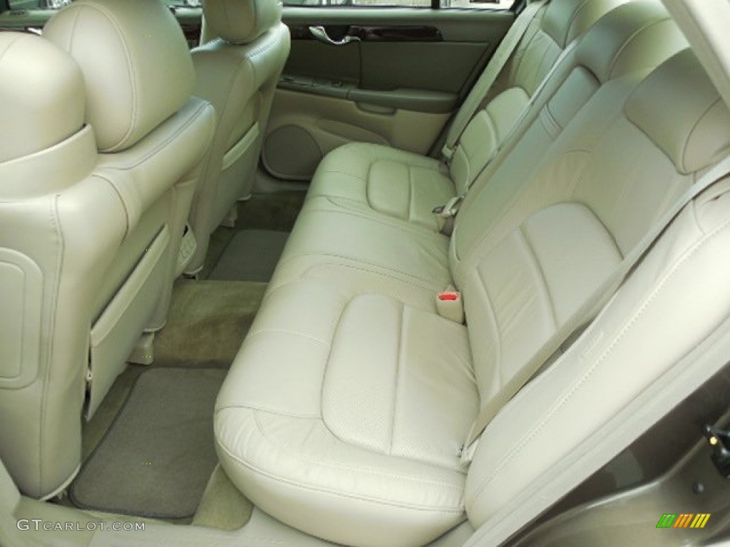 Neutral Shale Interior 2002 Cadillac DeVille DTS Photo #88302369